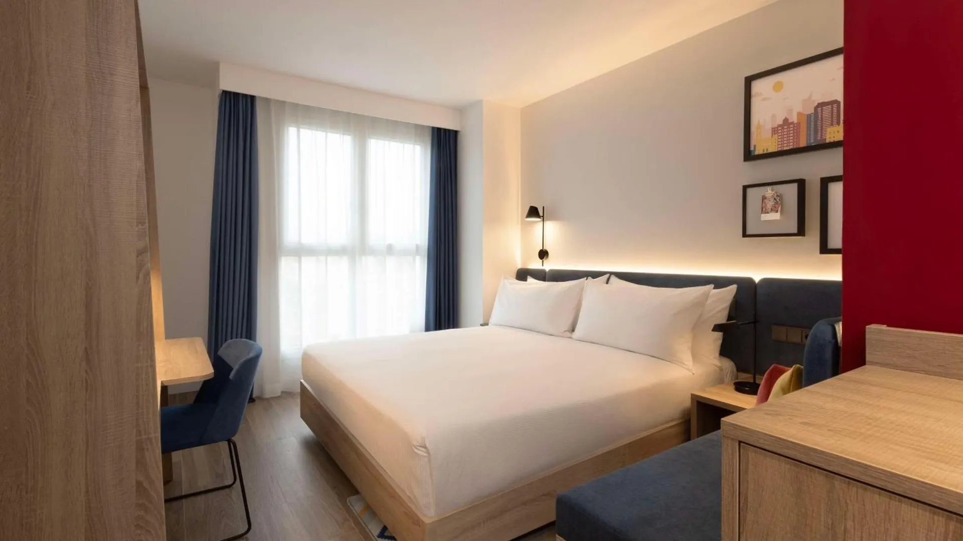 酒店 Hampton By Hilton Malaga Martiricos酒店